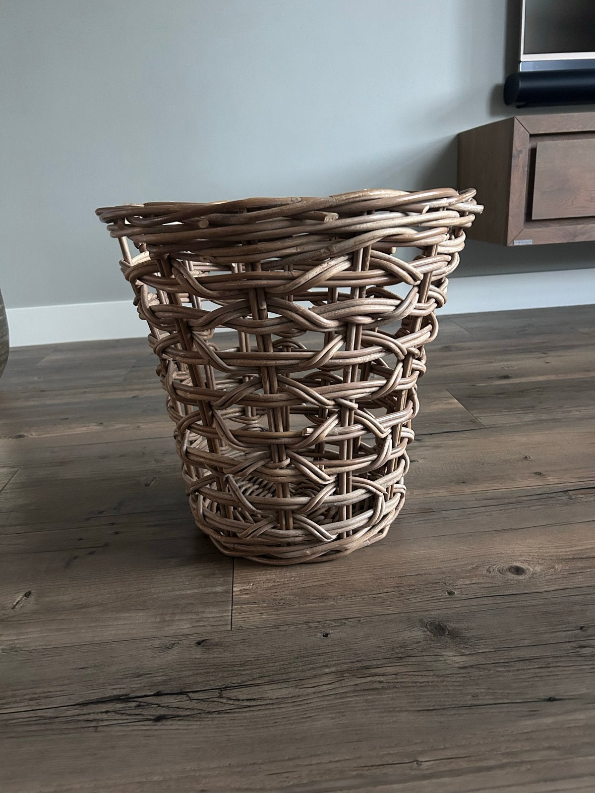Rotan mand - opberger, Ophalen, Gevlochten, Mand, Rond
