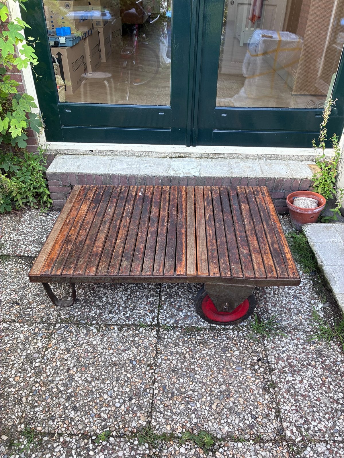 Industriële salontafel van oude Tsjechische fruitkar, Huis en Inrichting, Ophalen, Gebruikt, 100 tot 150 cm, Metaal