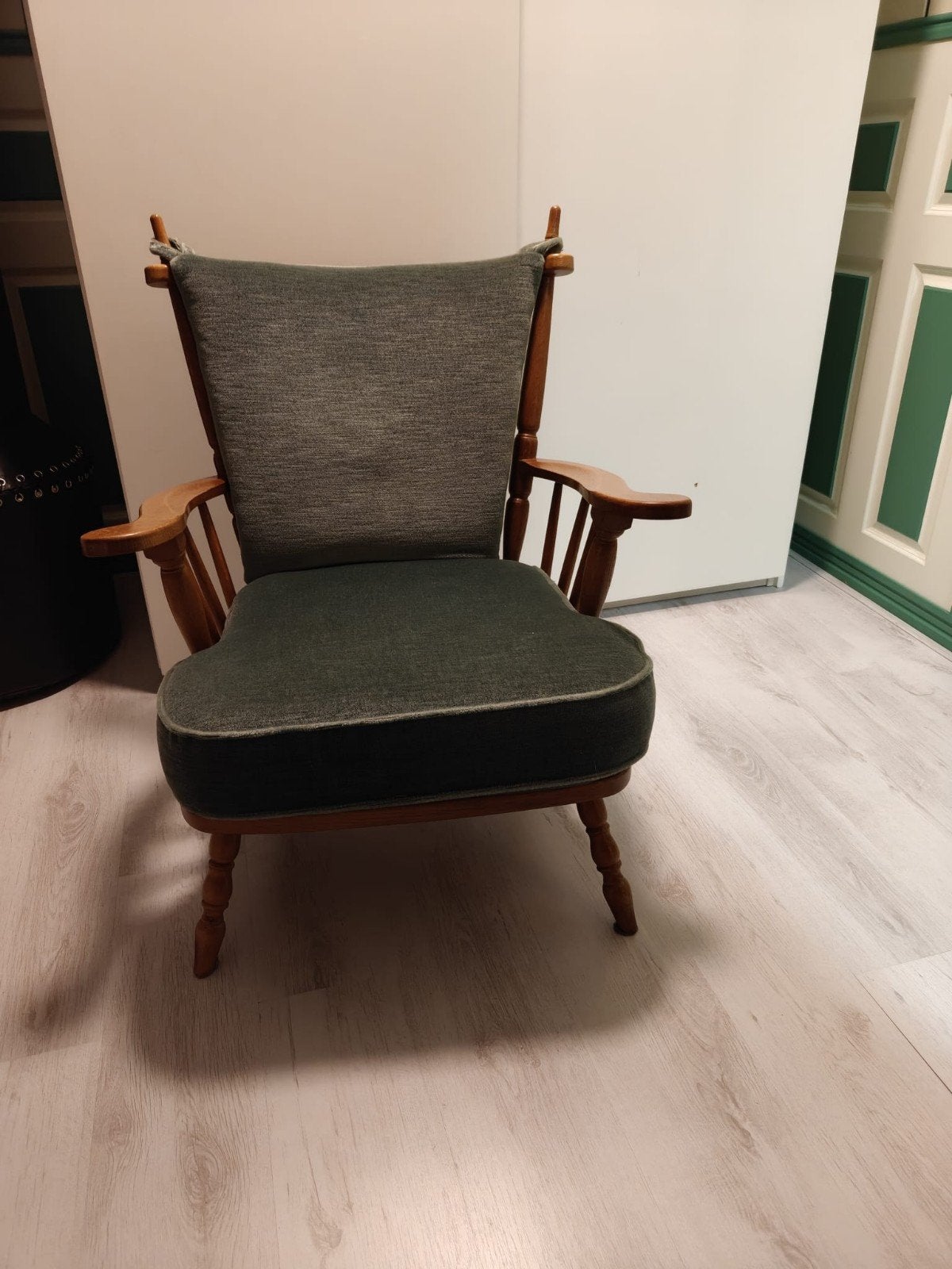 Vintage houten fauteuil met kussens, Ophalen