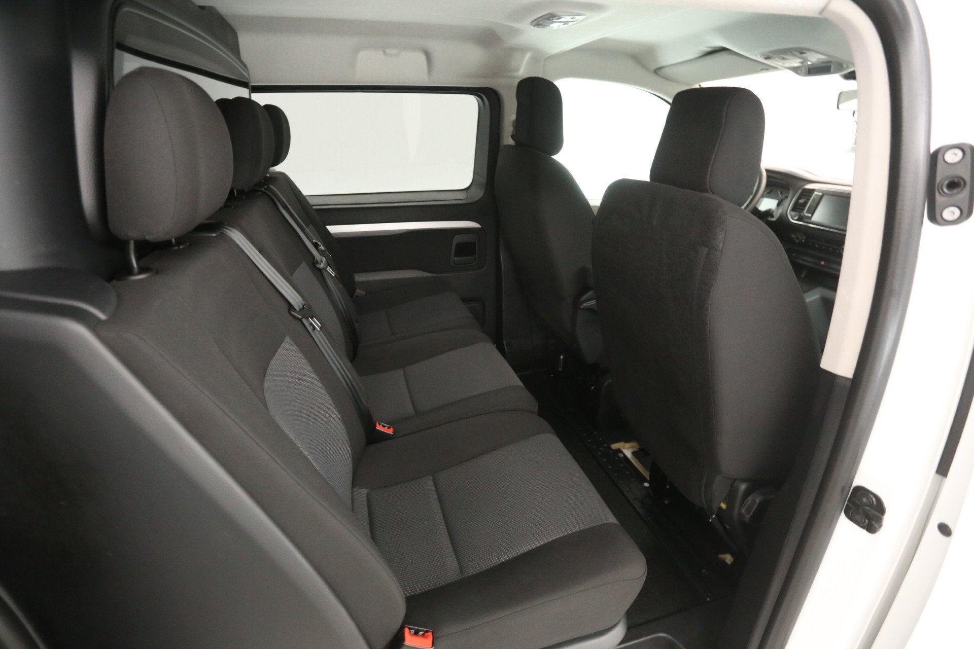 Peugeot Expert 2.0 BlueHDI Long Premium L3H1 | Dubbele Cabin, Voorwielaandrijving, Stof, Gebruikt, Euro 6