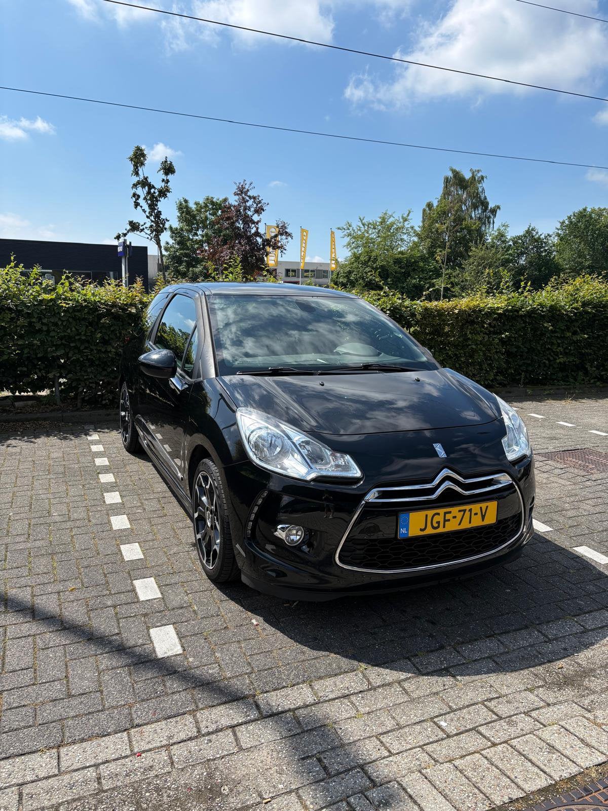 Citroën DS3 1.2 So chic 2014 Zwart
