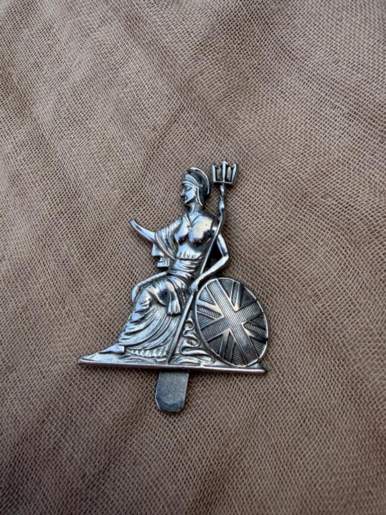 The Royal Norfolk Regiment "Beret" 100% Genuine cap badge, Ophalen of Verzenden, Landmacht, Engeland, Embleem of Badge