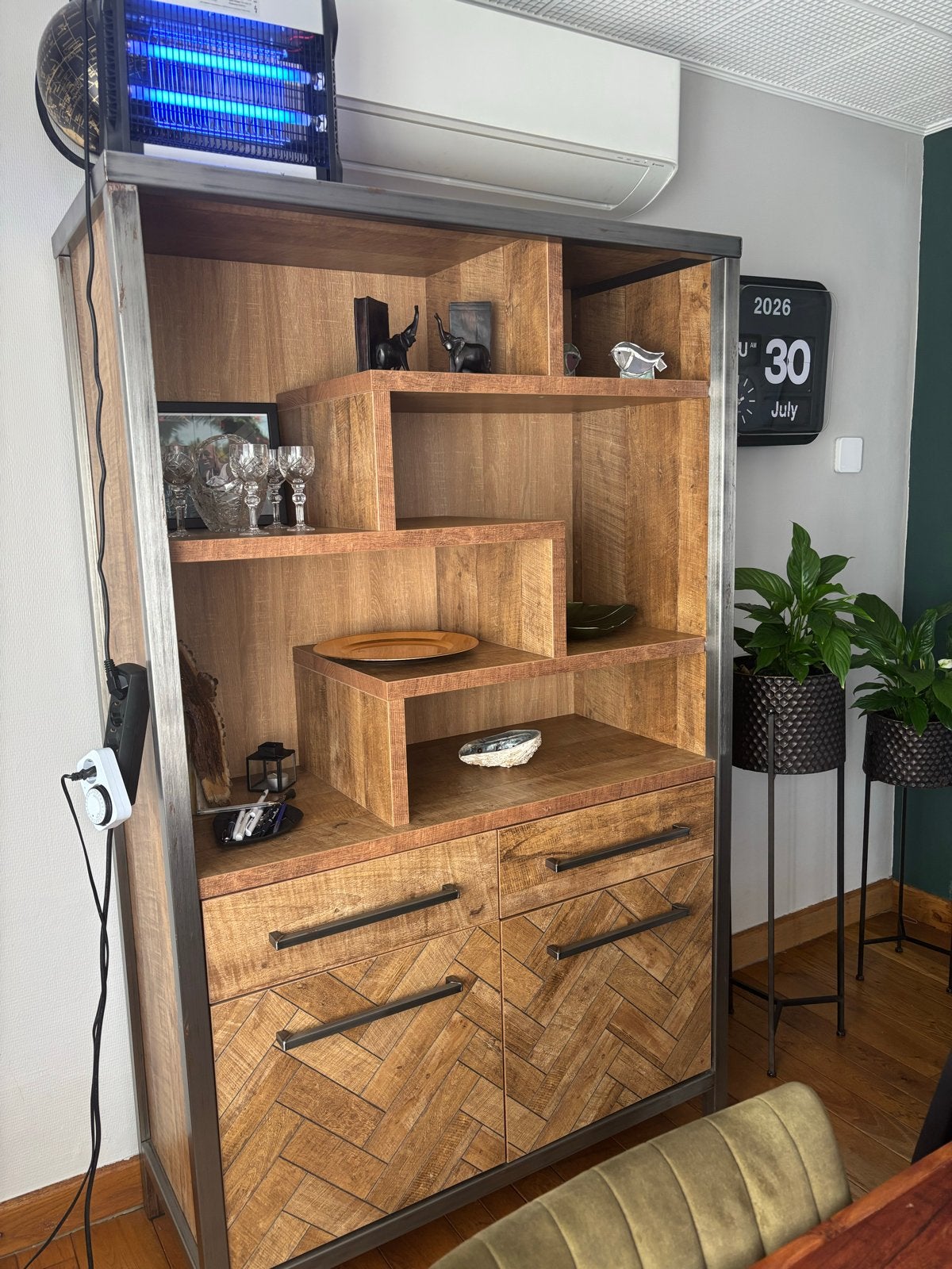 Complete Visgraat Meubelset: Kast, Dressoir, TV-meubel & Taf, Huis en Inrichting, Ophalen, Zo goed als nieuw, 200 cm of meer, Met lade(s)