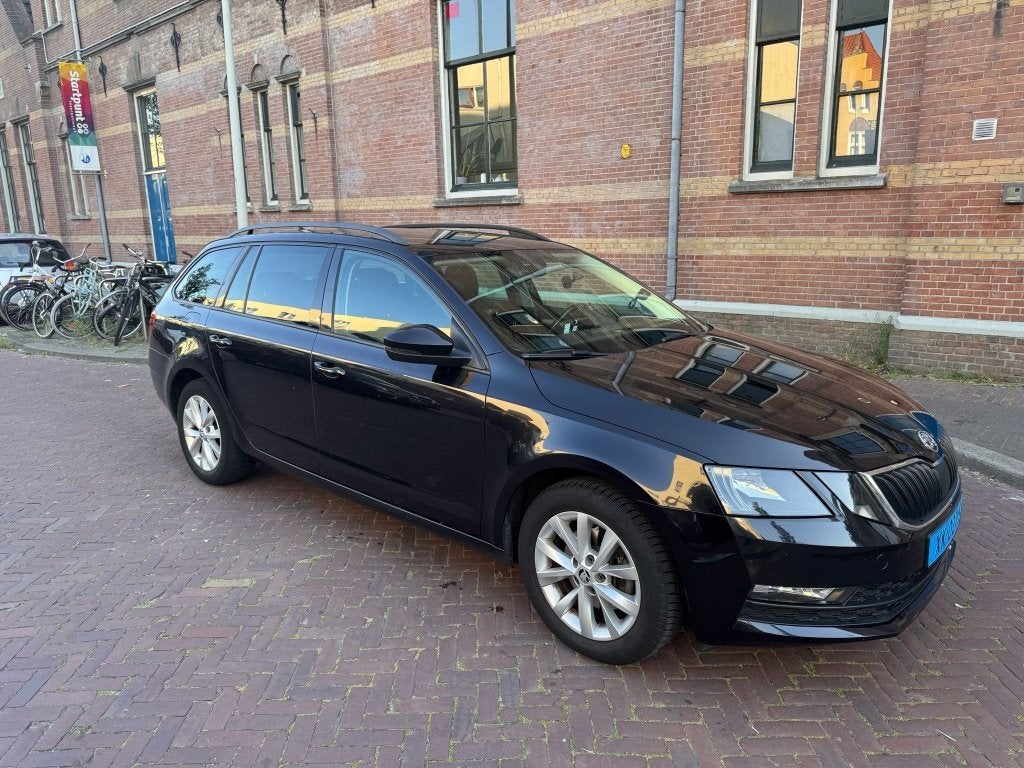 Skoda Octavia 1.0 TSI Greentech 115pk Dsg-7 2019 Zwart, Auto's, Zwart, Origineel Nederlands, Stationwagon, 115 pk
