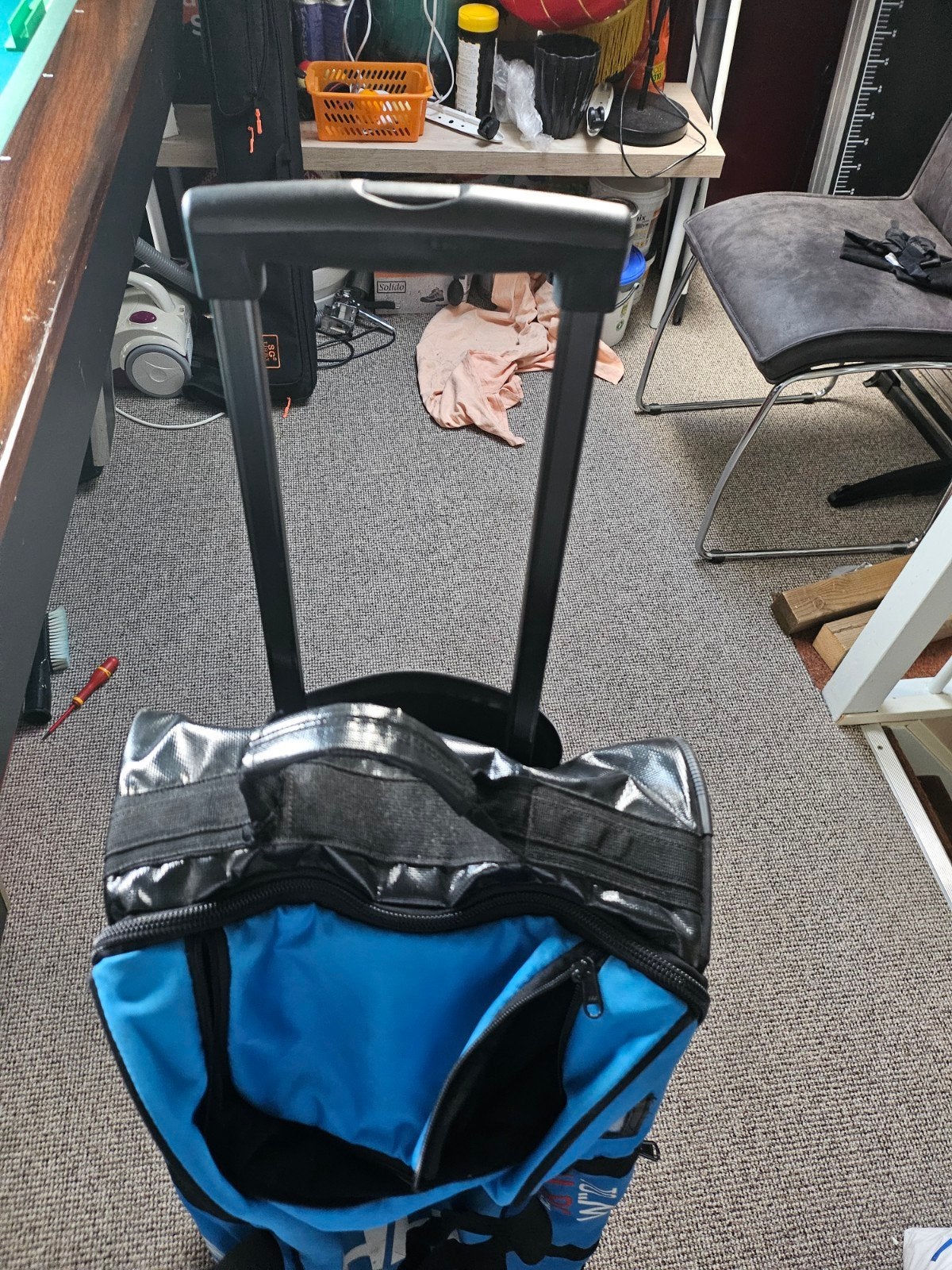 Helly Hansen trolley reistas 90 liter, Gebruikt, Blauw, 75 cm of meer, Wieltjes