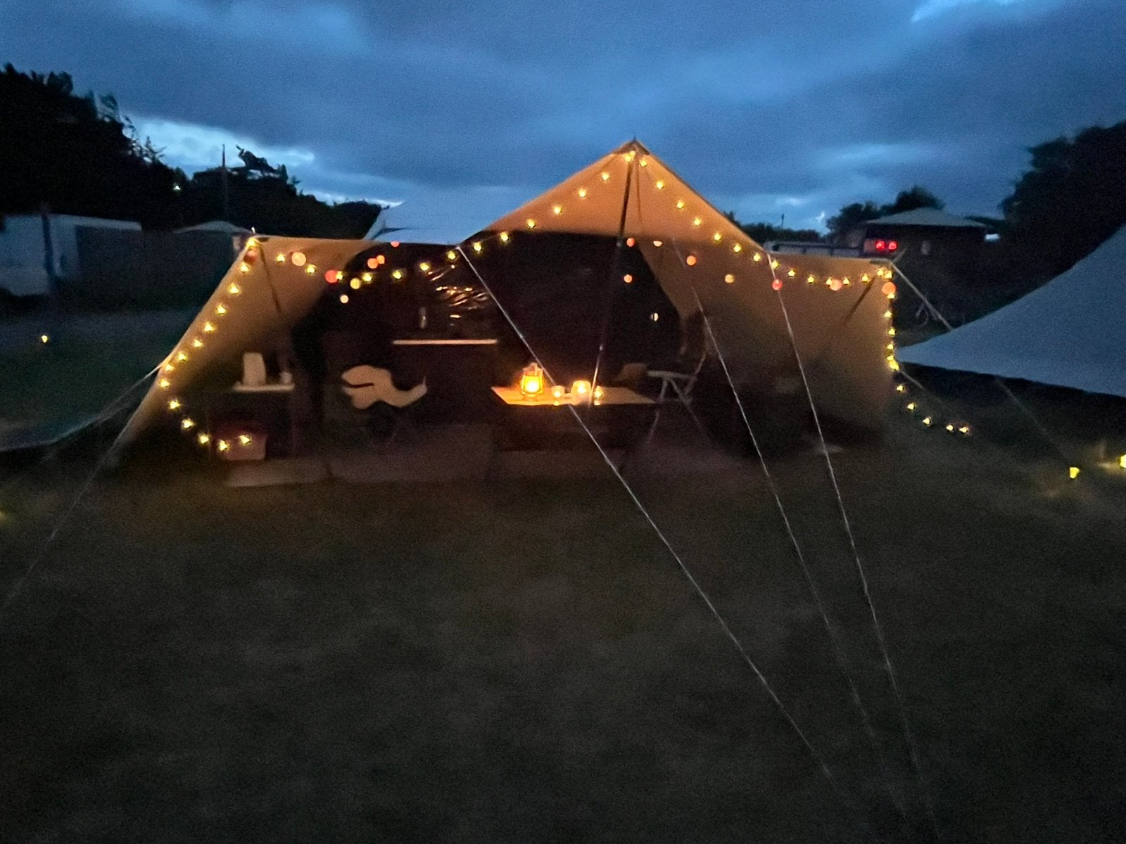 🏕️Tent te huur-Vlieland-Stortemelk-nazomeren in SEPTEMBER, Ophalen of Verzenden, Zo goed als nieuw, Tot en met 4
