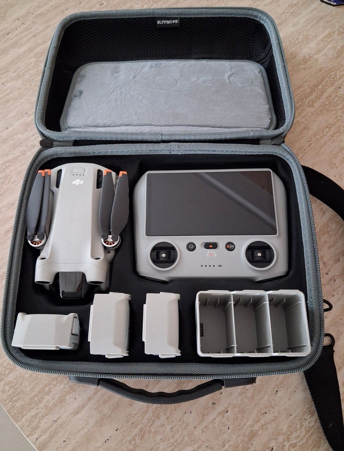 Dji mini pro 3 fly more combo zo goed als nieuw, Audio, Tv en Foto, Ophalen of Verzenden, Zo goed als nieuw
