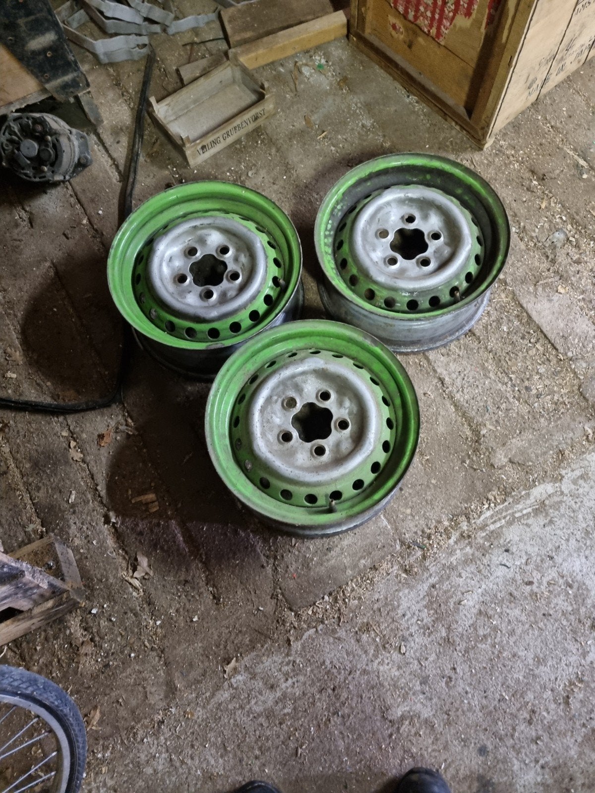 3  VW T 2  of t3 velgen, Ophalen of Verzenden