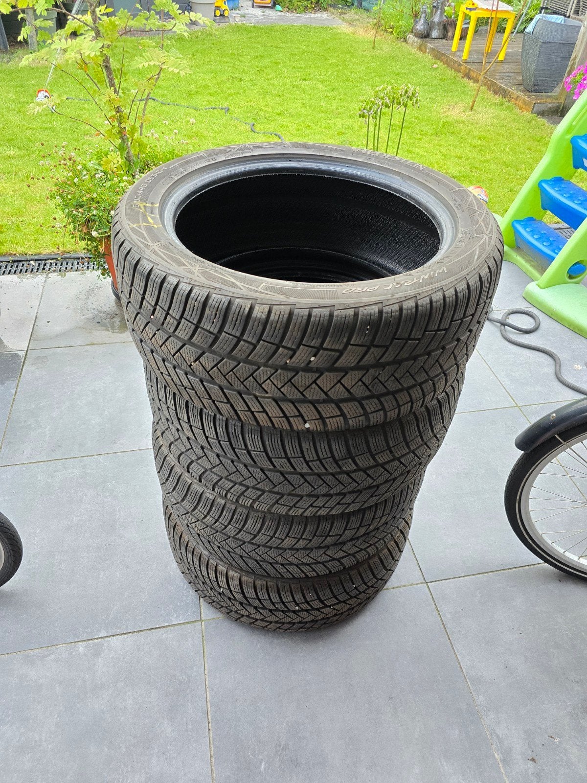 Vredestein winterbanden 245/45 R18 100V 18 inch, Ophalen