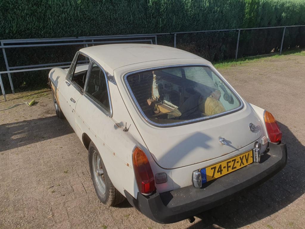 MGB project incl extra carrosserie en veel onderdelen, Auto's, Wit, Handgeschakeld, Particulier, 4 cilinders