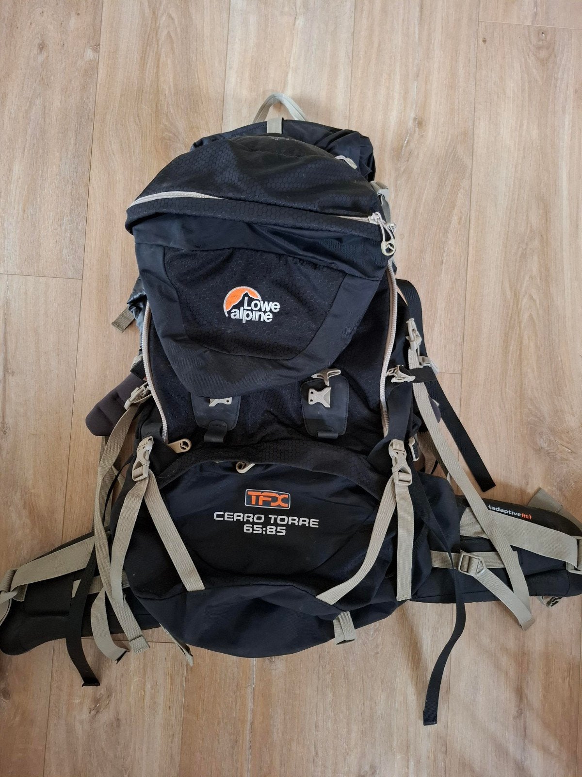Lowe Alpine Cerro Torre 65:85 Trekking Rugzak, Ophalen