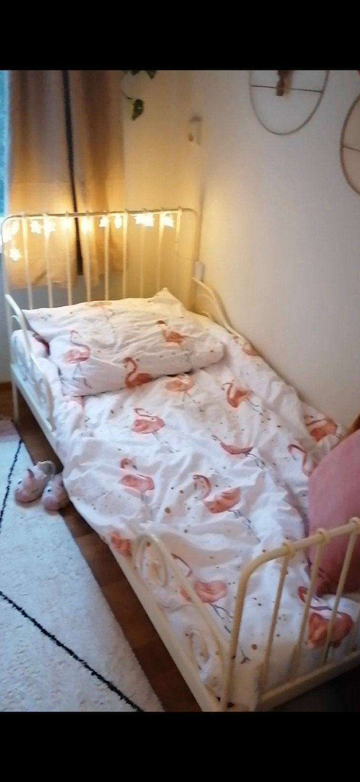 2x IKEA Minnen uitschuifbare bedden - wit, Huis en Inrichting, Slaapkamer | Bedden, Ophalen, Eenpersoons, Wit, 190 cm of minder