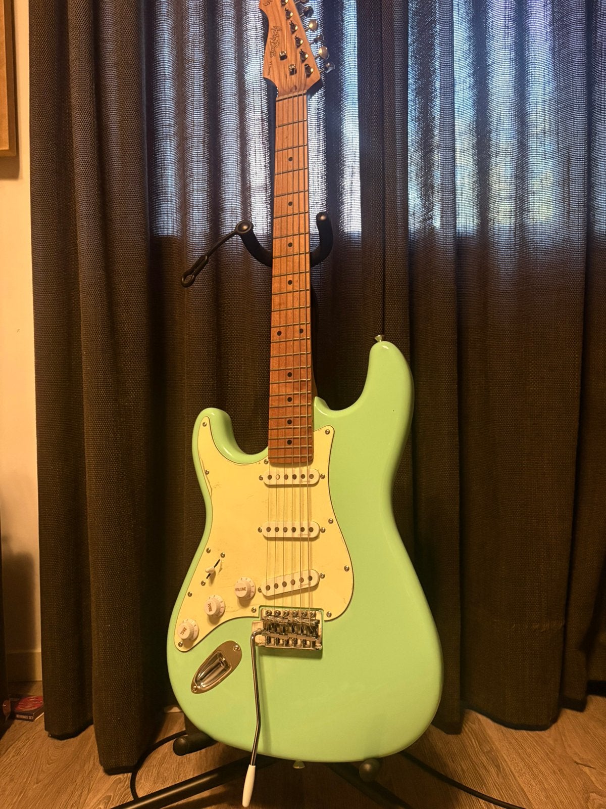 Linkshandige elektrische gitaar, nieuwprijs €140, Muziek en Instrumenten, Ophalen, Zo goed als nieuw, Solid body, Overige merken