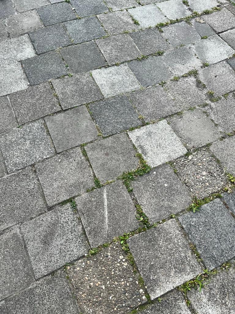 Gratis tegels en klinkers voor oprit of terras, Tuin en Terras, Tegels en Klinkers, Ophalen, Gebruikt, Klinkers, 10 m² of meer