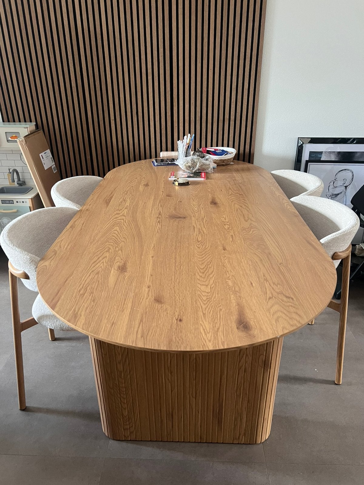 Japandi ovale eiken eettafel, Huis en Inrichting, Tafels | Eettafels, Japandi, Eikenhout, 200 cm of meer, Zo goed als nieuw