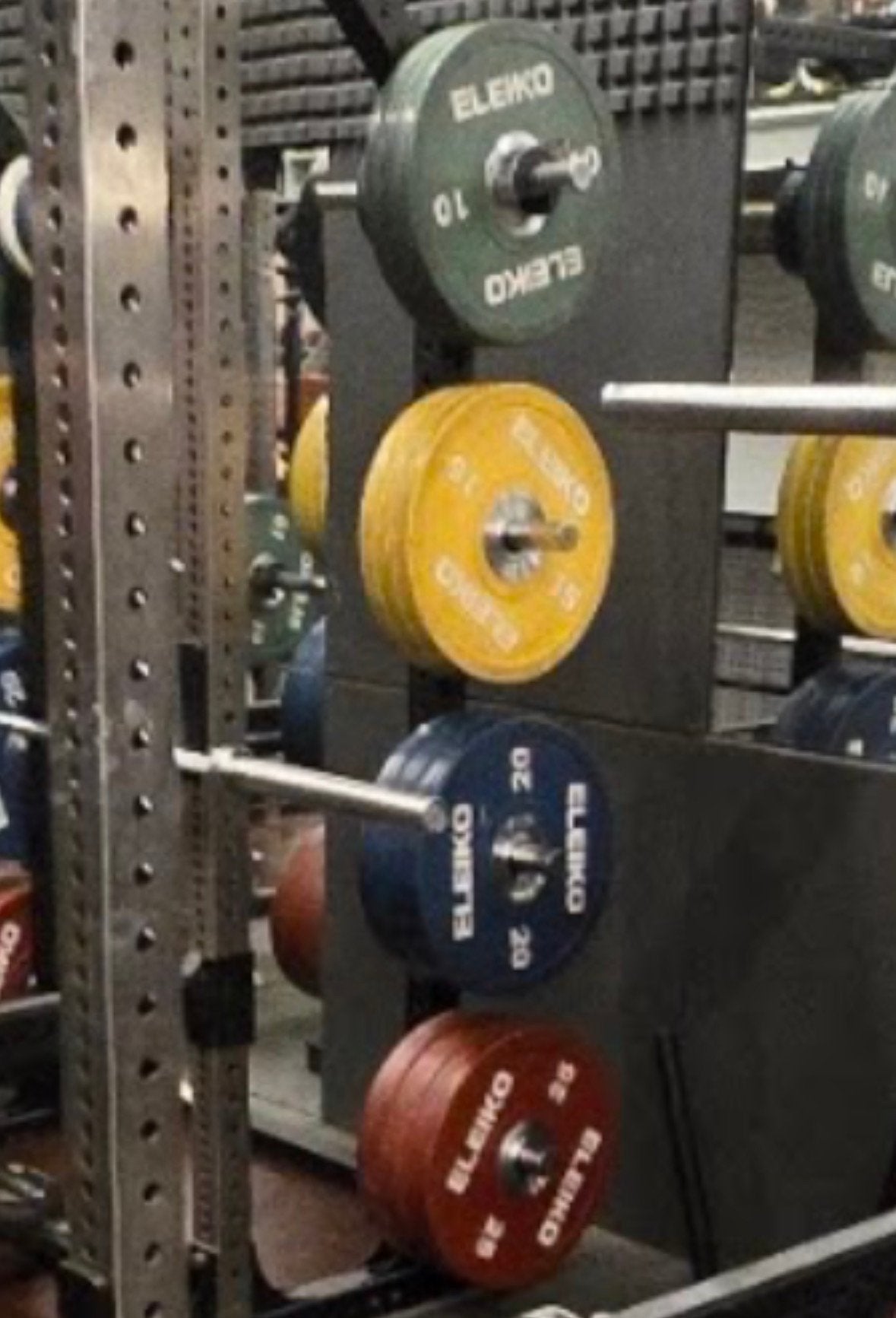 Eleiko Sports Bumper Plate set 140kg  + Olympic Bar 20kg, Ophalen, Zo goed als nieuw