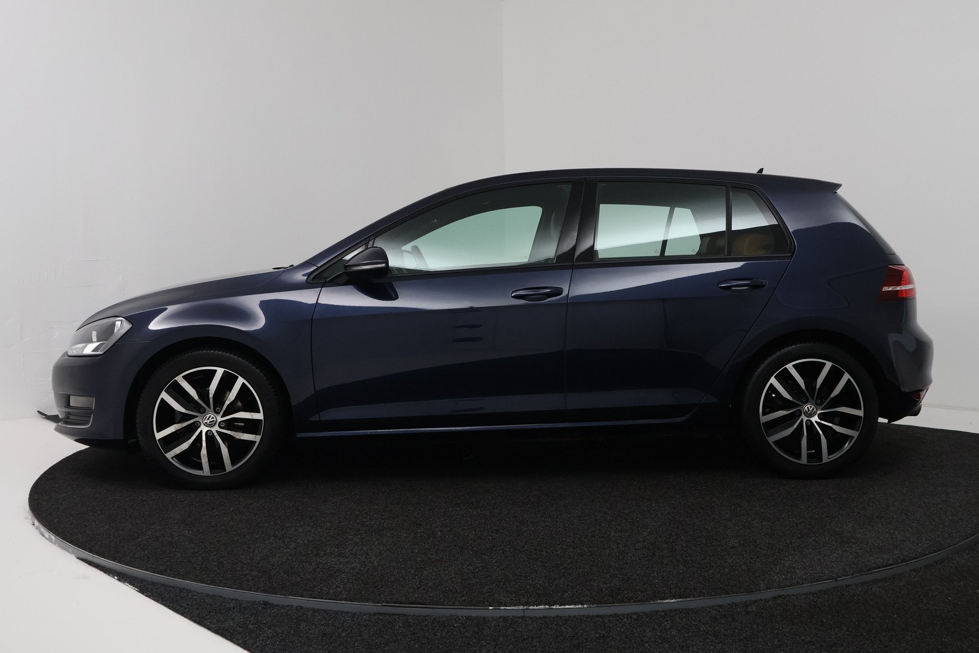 Volkswagen Golf 1.2 TSI Business Edition Connected (CAMERA,, Auto's, Voorwielaandrijving, Gebruikt, 4 cilinders, Blauw