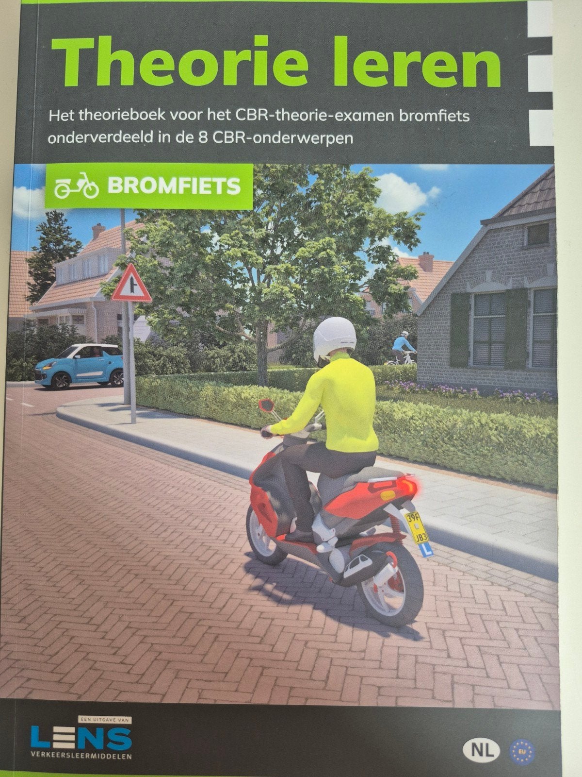 Theorie leren bromfiets CBR theorieboek, Boeken, Ophalen of Verzenden, Zo goed als nieuw, MBO, Lens Verkeersleermiddelen