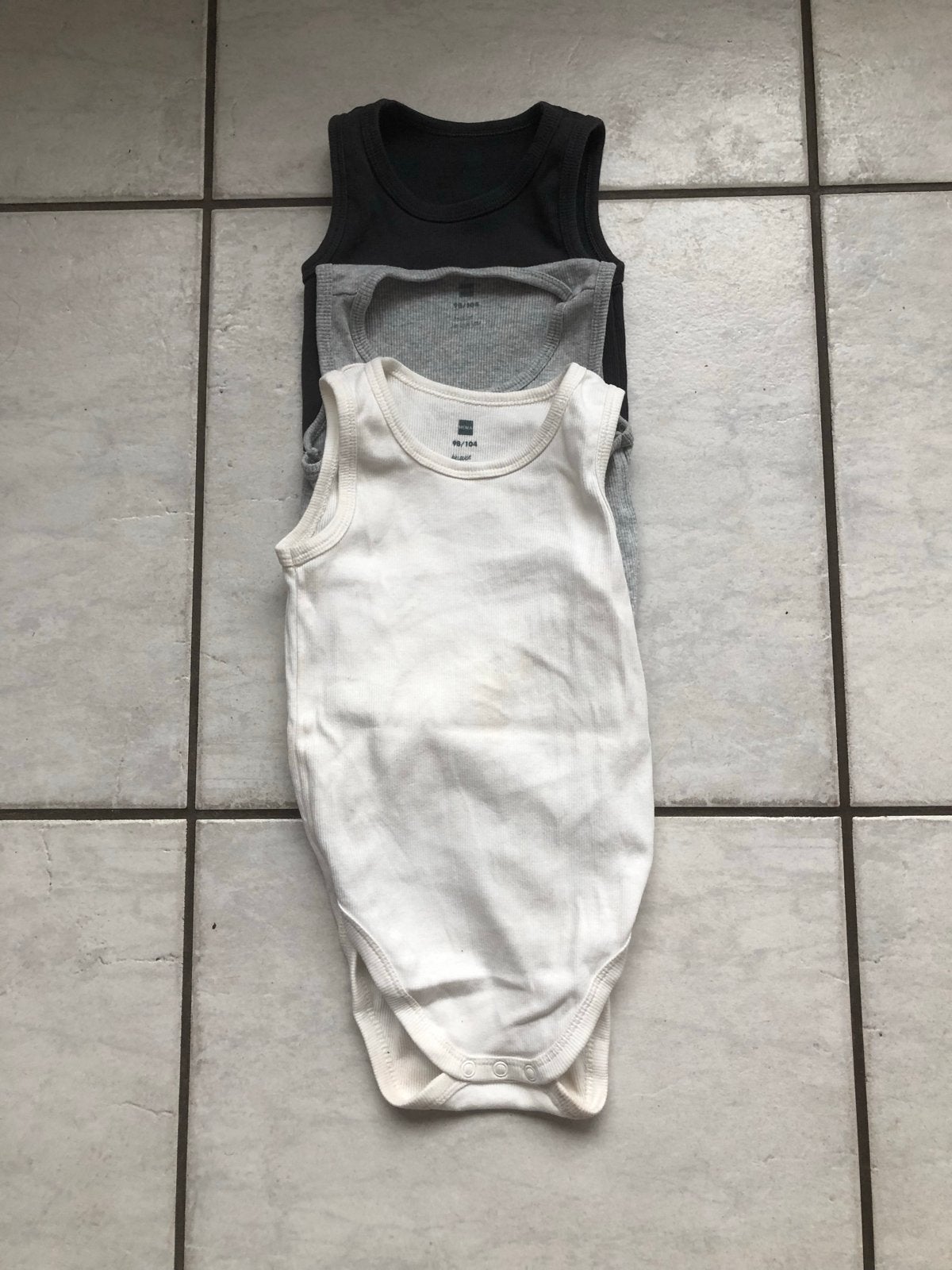 3 Hema mouwloze rompertjes, mt. 98/104, Ophalen of Verzenden, Zo goed als nieuw, Jongen of Meisje, Nacht- of Onderkleding