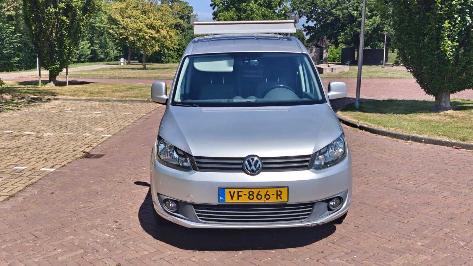 Volkswagen Caddy Max bedrijfswagen, Auto's, Volkswagen, Zwart, 4 cilinders, Particulier, Parkeersensor