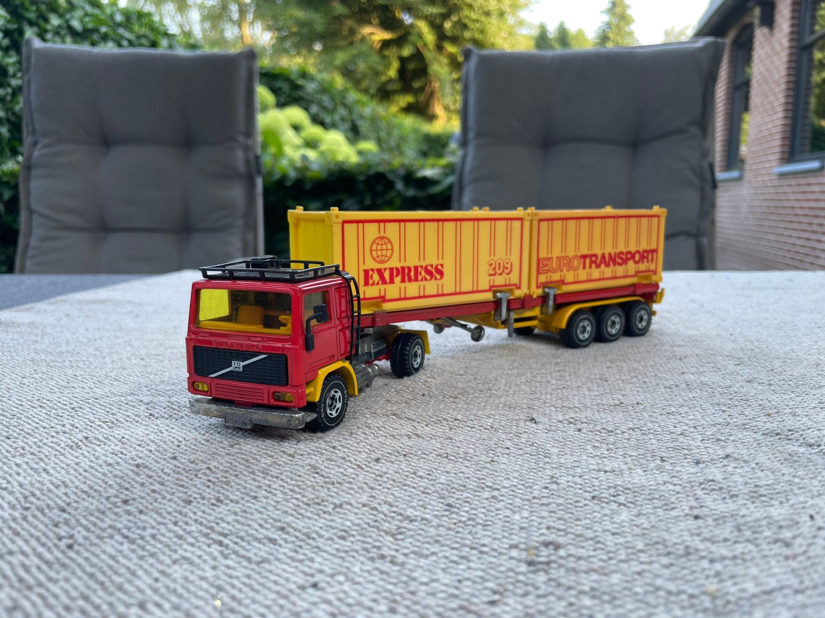Siku 3111 - Volvo F12 Container transporter, Ophalen of Verzenden, Gebruikt, Bus of Vrachtwagen, SIKU