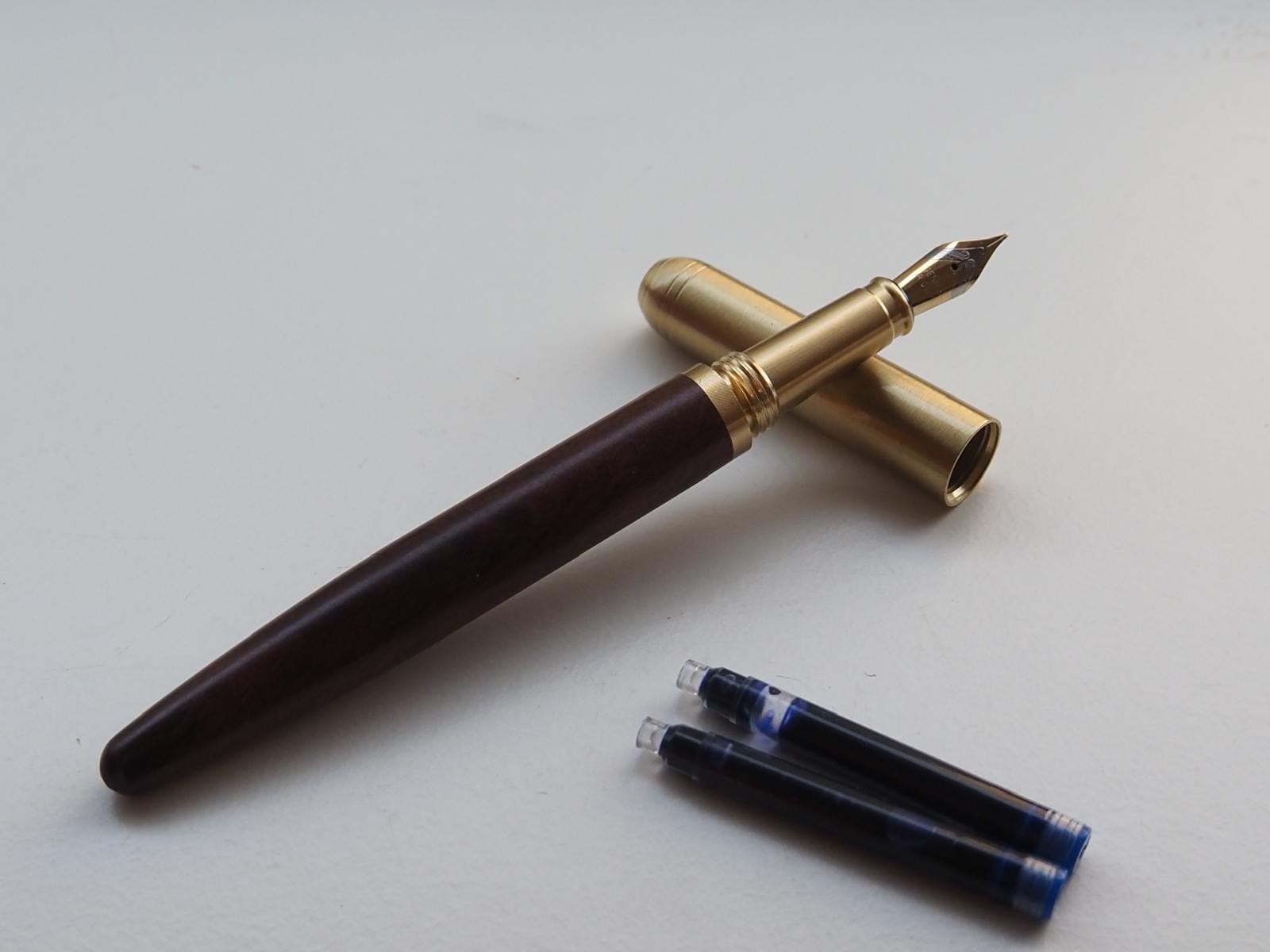 (NIEUW) Handgemaakt houten Vulpen + 10 inktpatronen, Ophalen of Verzenden