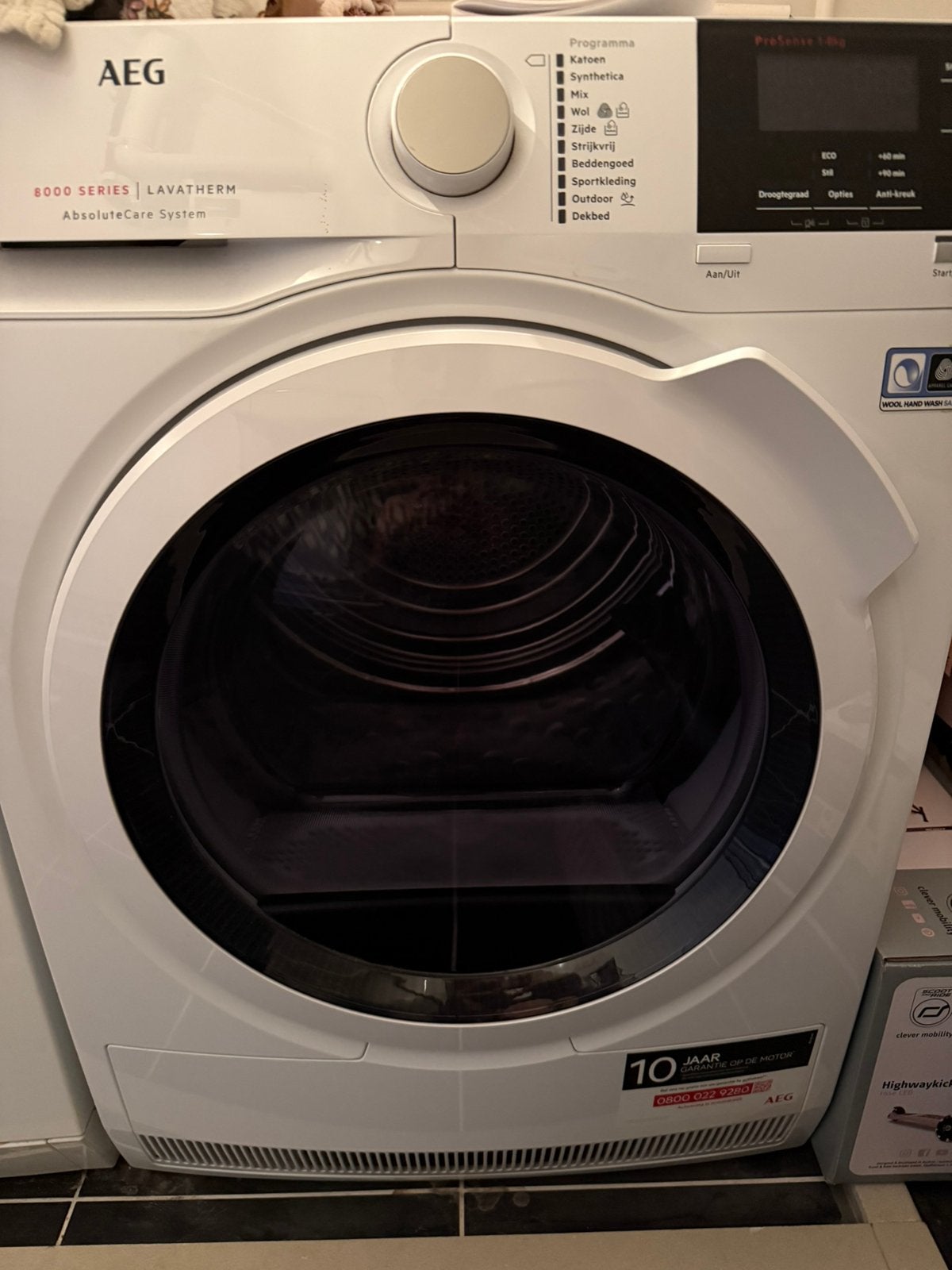 Foto 6 van AEG warmtepomp droger 8000 series Lavatherm 8DB84GW 8kg