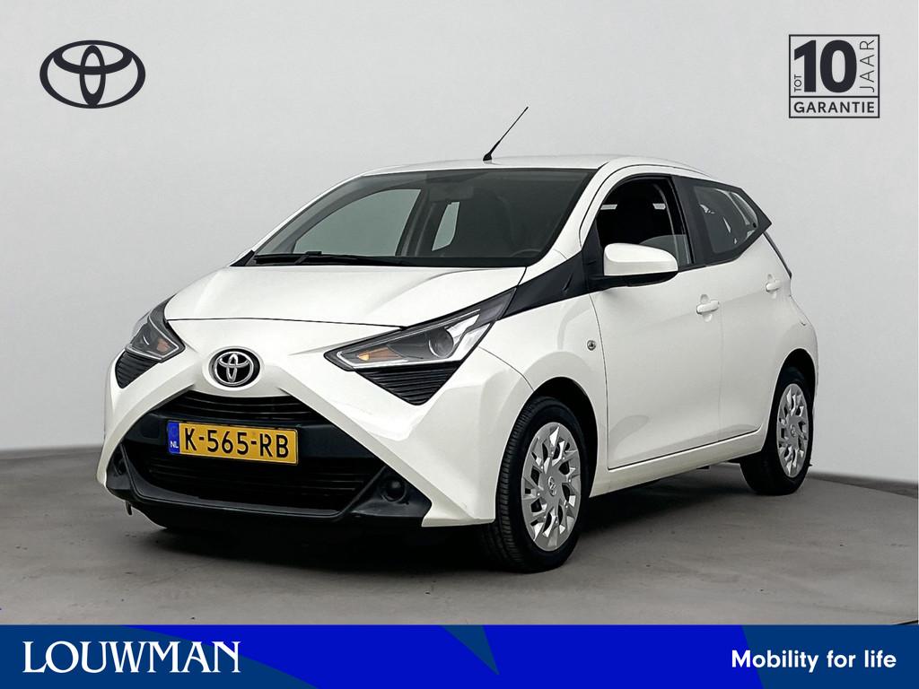 Toyota Aygo 1.0 VVT-i x-play | Apple Carplay-Android Auto |, Auto's, Toyota, Voorwielaandrijving, 12 maanden, Stof, Gebruikt