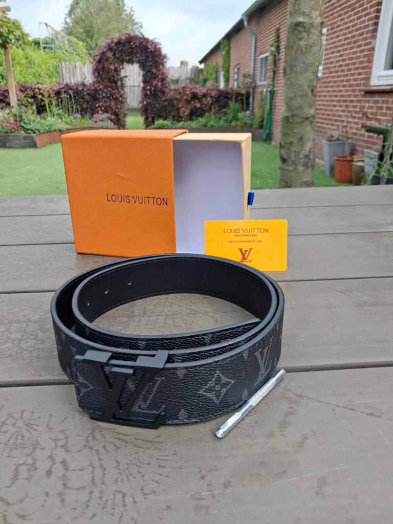 Louis Vuitton riem zwart, Kleding | Heren, Riemen en Ceinturen, Verzenden, Nieuw, 105 tot 115 cm, Riem of Ceintuur