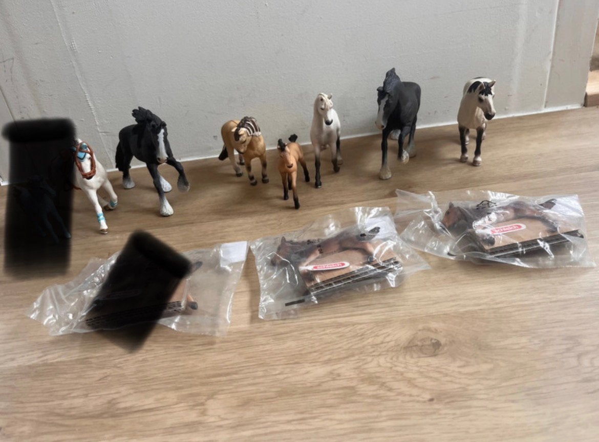 9 Schleich paarden/veulens, Ophalen, Zo goed als nieuw