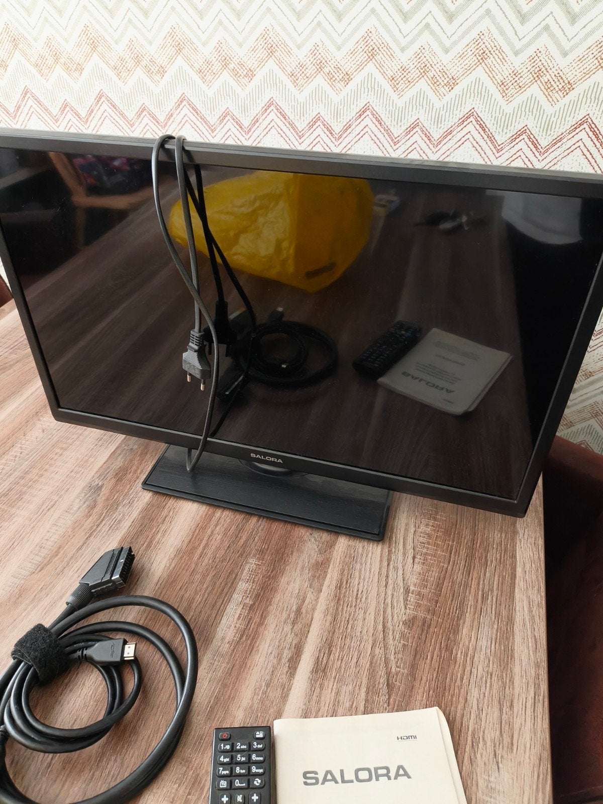 salora Scherm+remote, Ophalen of Verzenden, 50 Hz, Overige merken