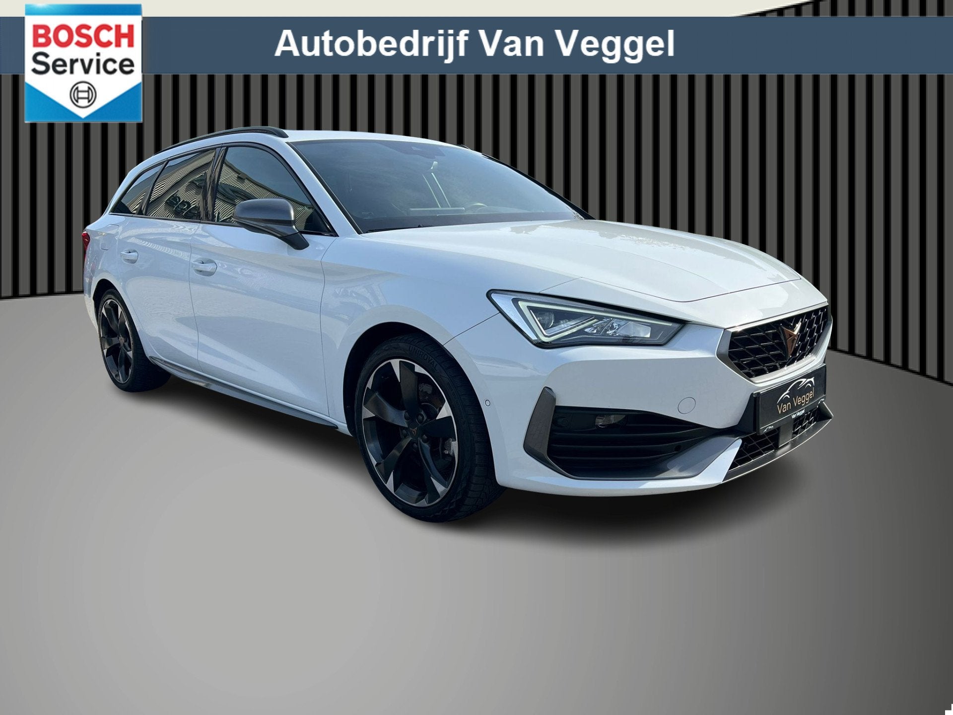 CUPRA Leon Sportstourer 1.4 e-Hybrid VZ Performance pano, le, Auto's, Cupra, 77 km/l, Gebruikt, Zwart, Leon