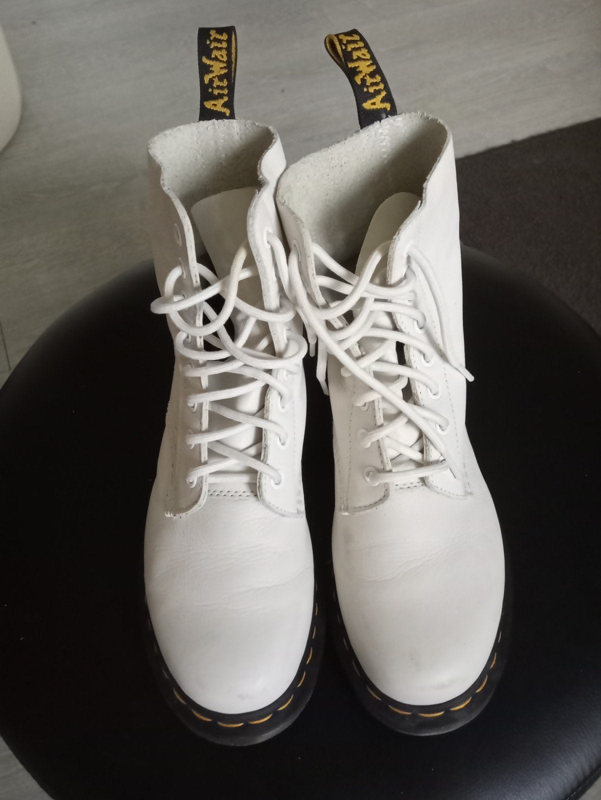 Witte Dr. Martens 1460 Pascal Virginia laarzen . Maat 40, Wit, Lage of Enkellaarzen, Ophalen of Verzenden, Dr. Martens