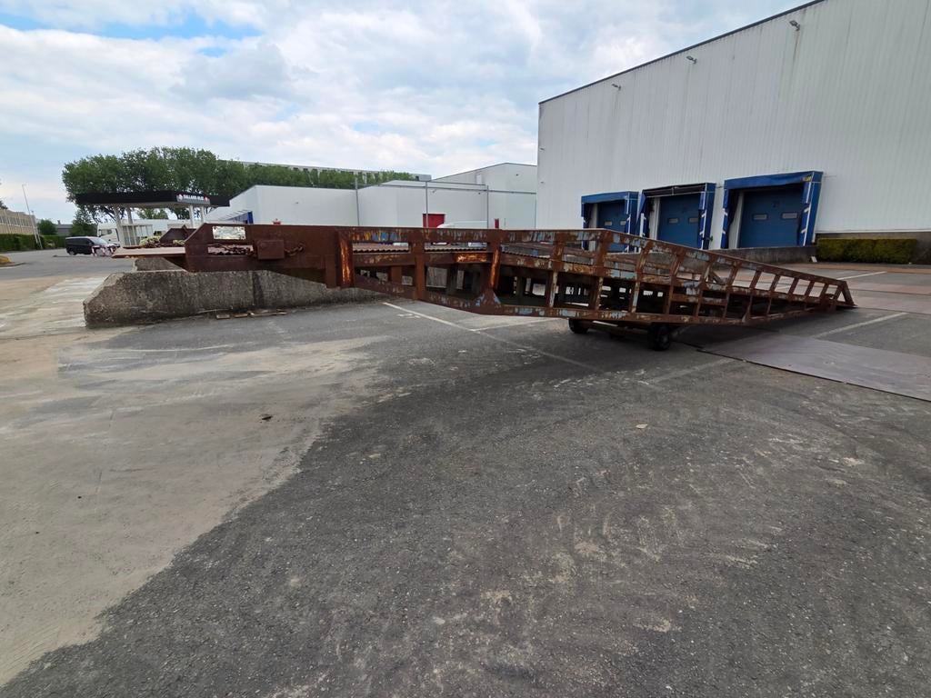 Oprijbrug laadbrug oprijramp., Zakelijke goederen, Ophalen of Verzenden