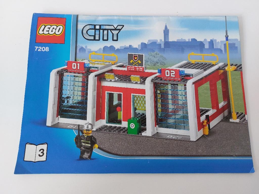 Lego City 7208 Fire Station / brandweerkazerne, Compleet, City, Gebruikte blokjes met nopjes, Lego