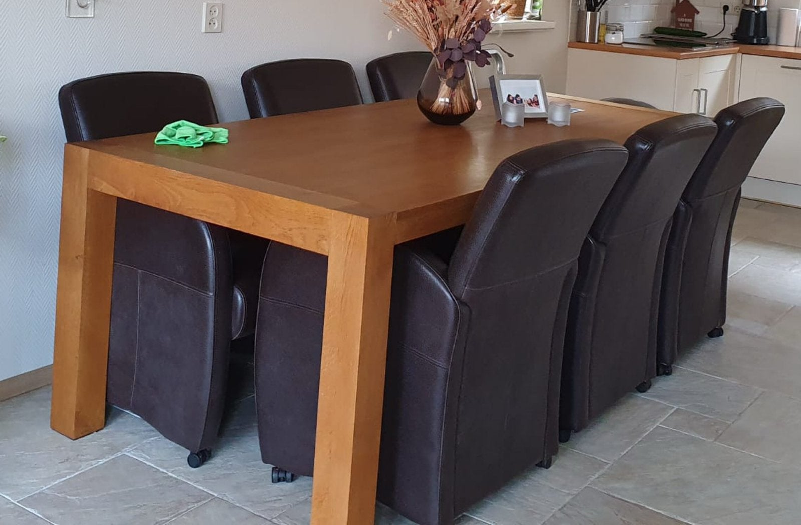 Eiken eettafel met stoelen en salontafel - goed onderhouden, Ophalen, Gebruikt, 100 tot 150 cm, Eikenhout