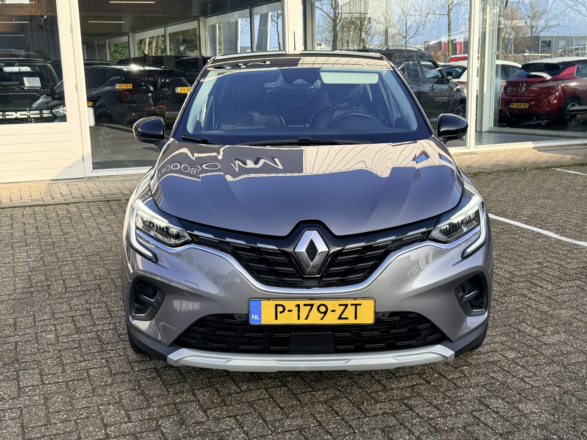 Renault Captur 1.6 E-Tech Hybrid 145 Intens | LED | Keyless, Gebruikt, 715 kg, Leder en Stof, 23 km/l