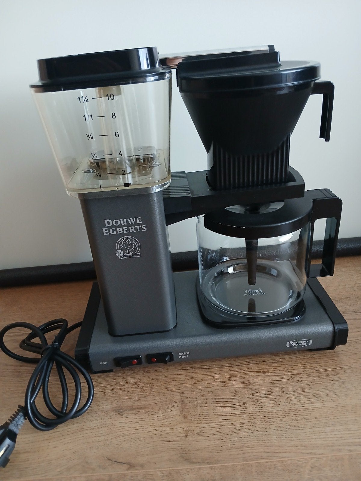 Douwe Egberts technivorm Moccamaster, Witgoed en Apparatuur, Koffiezetapparaten, 4 tot 10 kopjes, Ophalen, Zo goed als nieuw, Koffiemachine