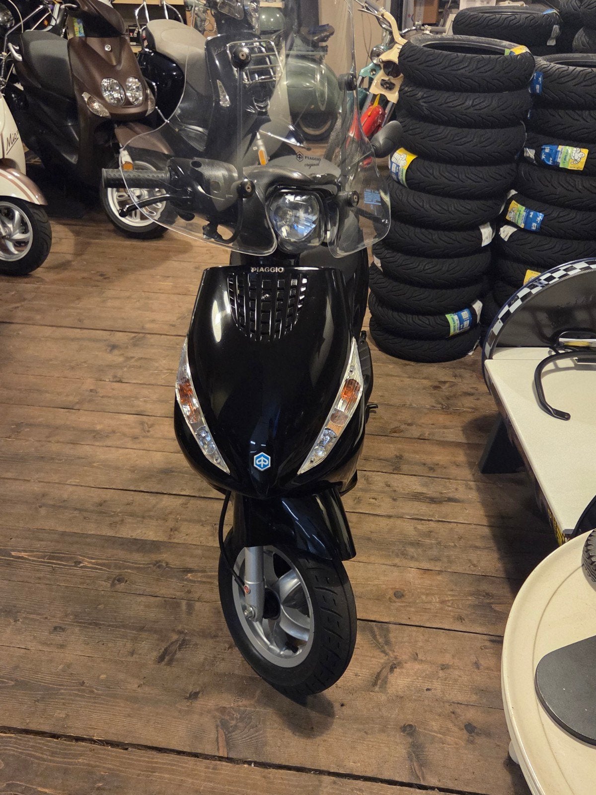 Piaggio zip 25km 2v NIEUWSTAAT, Zip, Ophalen of Verzenden, Zo goed als nieuw, Benzine