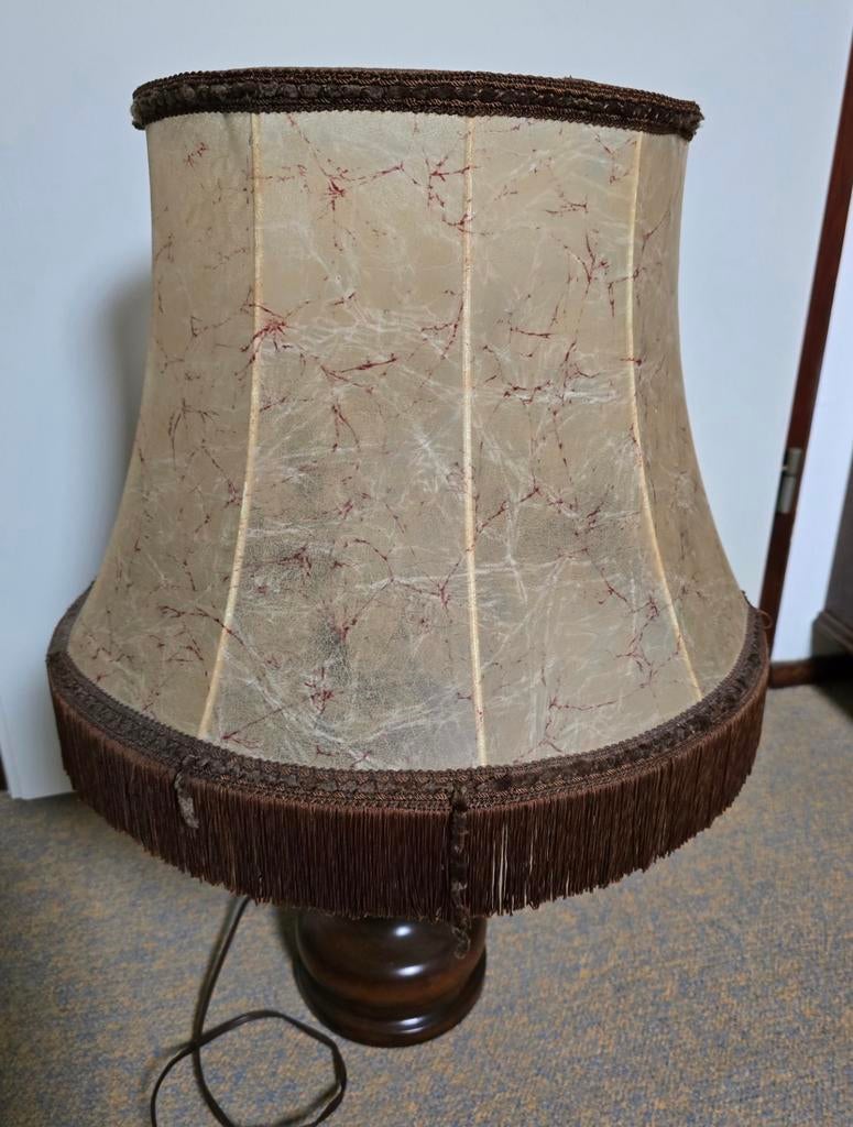 Grote antieke lamp met varkensleren kap, Ophalen of Verzenden