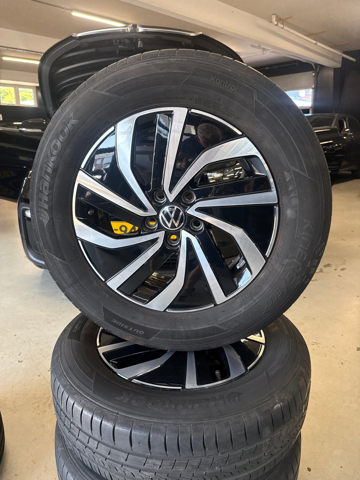 Originele VW Polo Velgen met Hankook Zomerbanden, Gebruikt, 15 inch, Banden en Velgen, Personenwagen