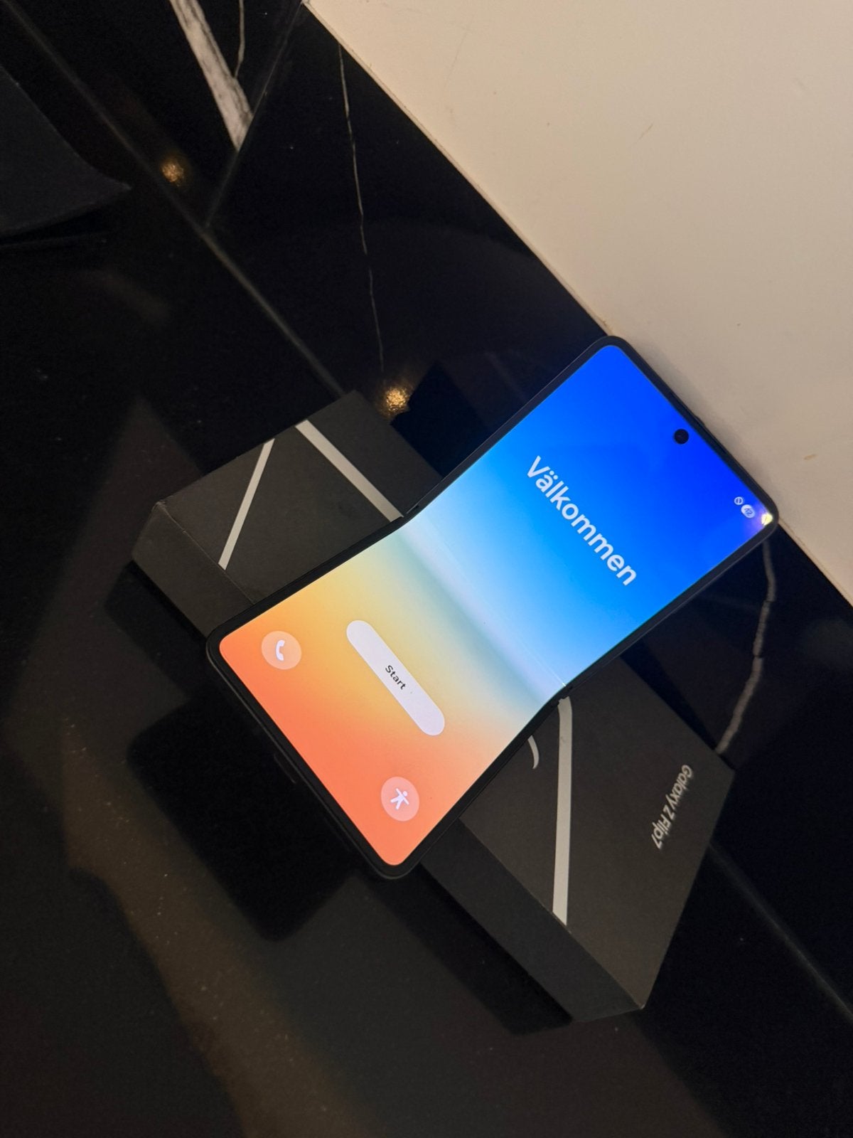 Samsung zflip 7, Telecommunicatie, Mobiele telefoons | Samsung, Ophalen, Zwart, Zo goed als nieuw, 128 GB
