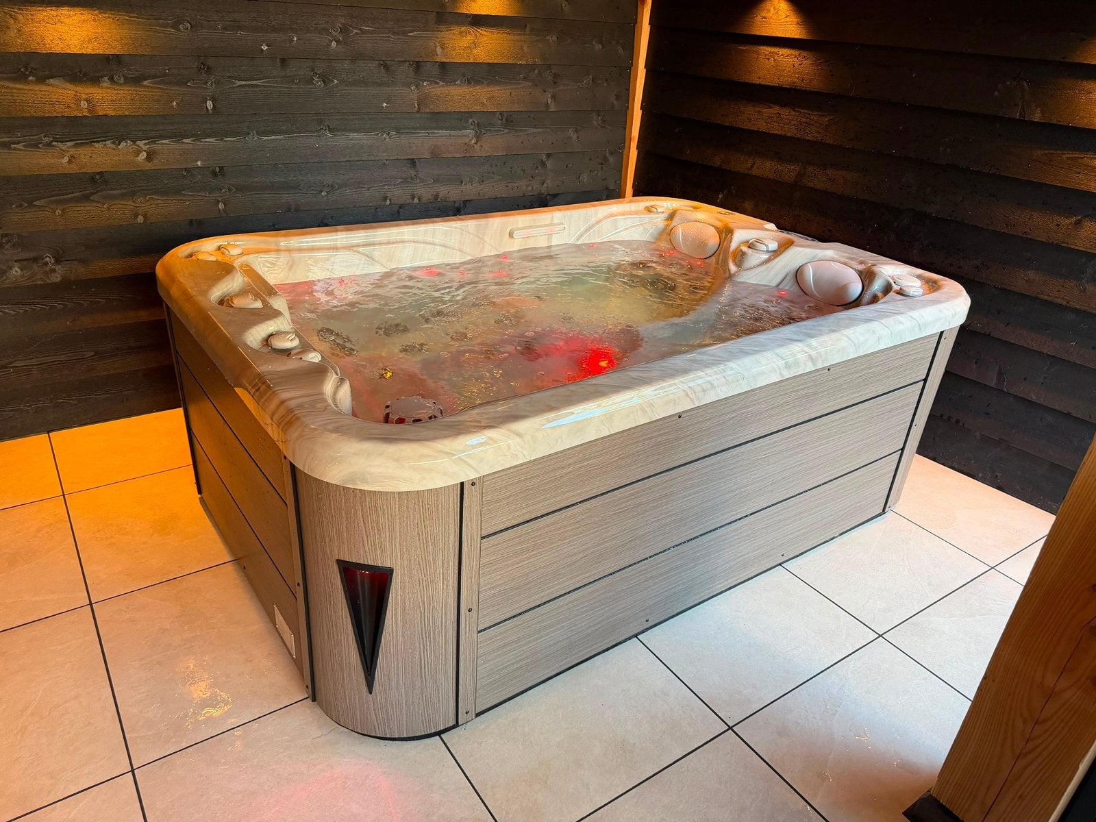 Venezia Premium Royal Bliss - 3 persoons balboa spa nieuw 🤎, Info@SpaBoer.nl, SpaBoer.nl, Traan 5 9351VM Leek, Nieuw