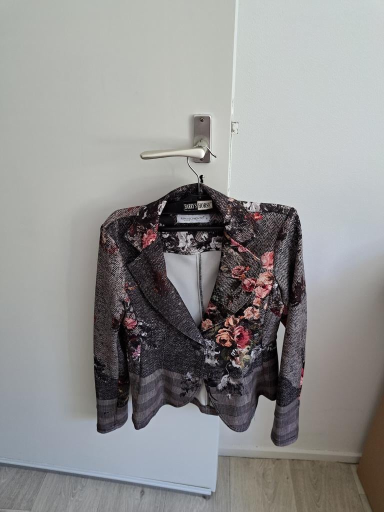 Colbert Rinascimento Italië - Maat S, Kleding | Dames, Overige kleuren, Rinascimento, Ophalen of Verzenden, Jasje