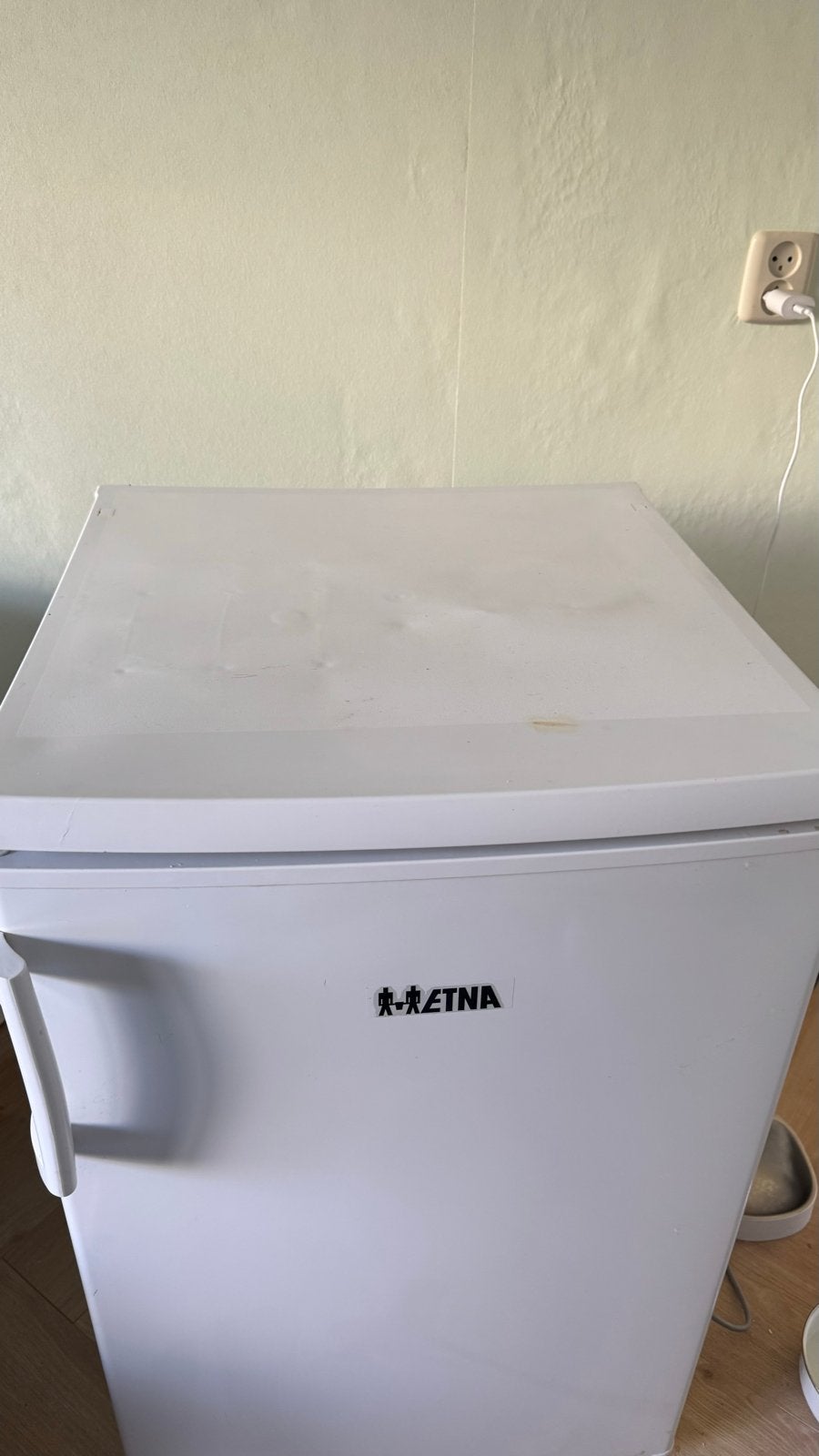 ETNA Koelkast met vriesvak - Compact en Efficiënt, Witgoed en Apparatuur, Koelkasten en IJskasten, Gebruikt, 75 tot 100 liter