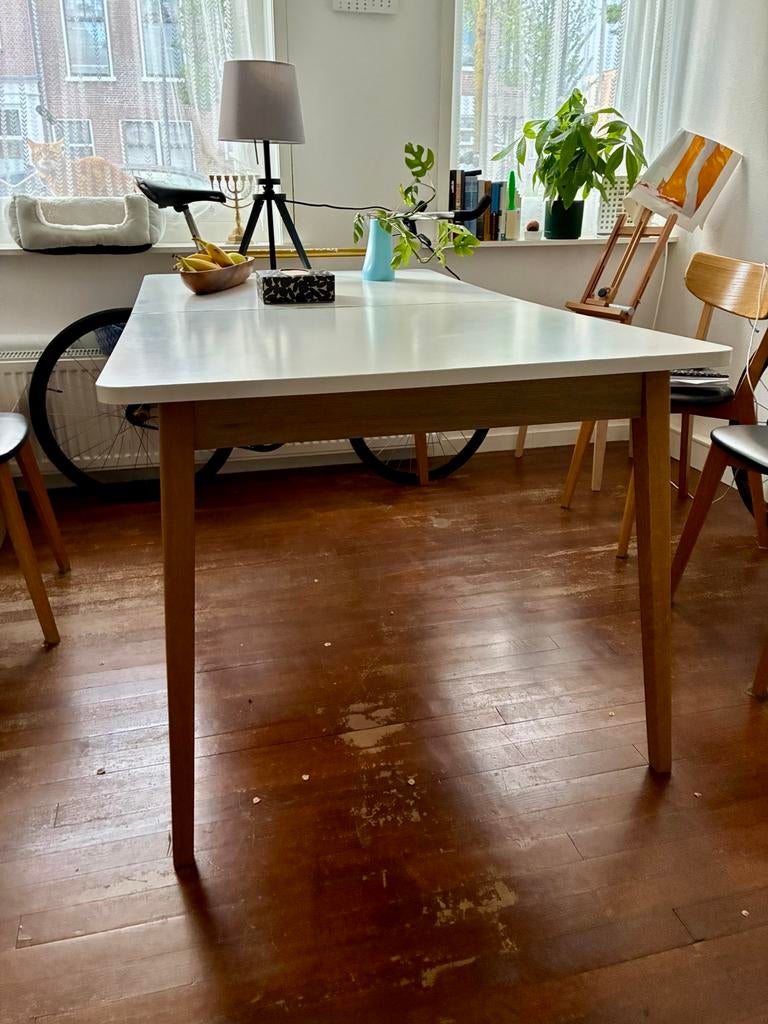 Eettafel met witte top en houten poten 170x90, Huis en Inrichting, Tafels | Eettafels, Ophalen, 50 tot 100 cm, Zo goed als nieuw
