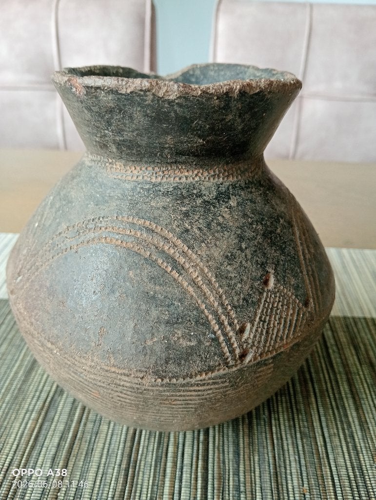 Afrikaanse aardewerken vaas van de culture Lobi, Antiek en Kunst, Ophalen of Verzenden
