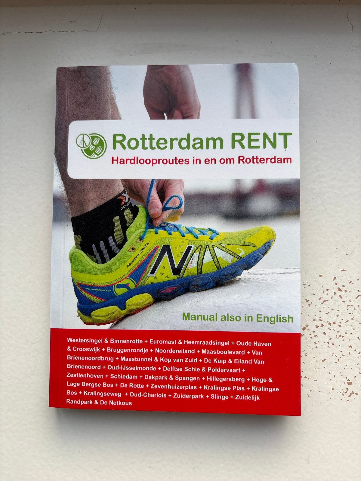 Rotterdam RENT: Hardlooproutes in en om Rotterdam, Overige merken, Ophalen of Verzenden, Zo goed als nieuw, Reisgids of -boek