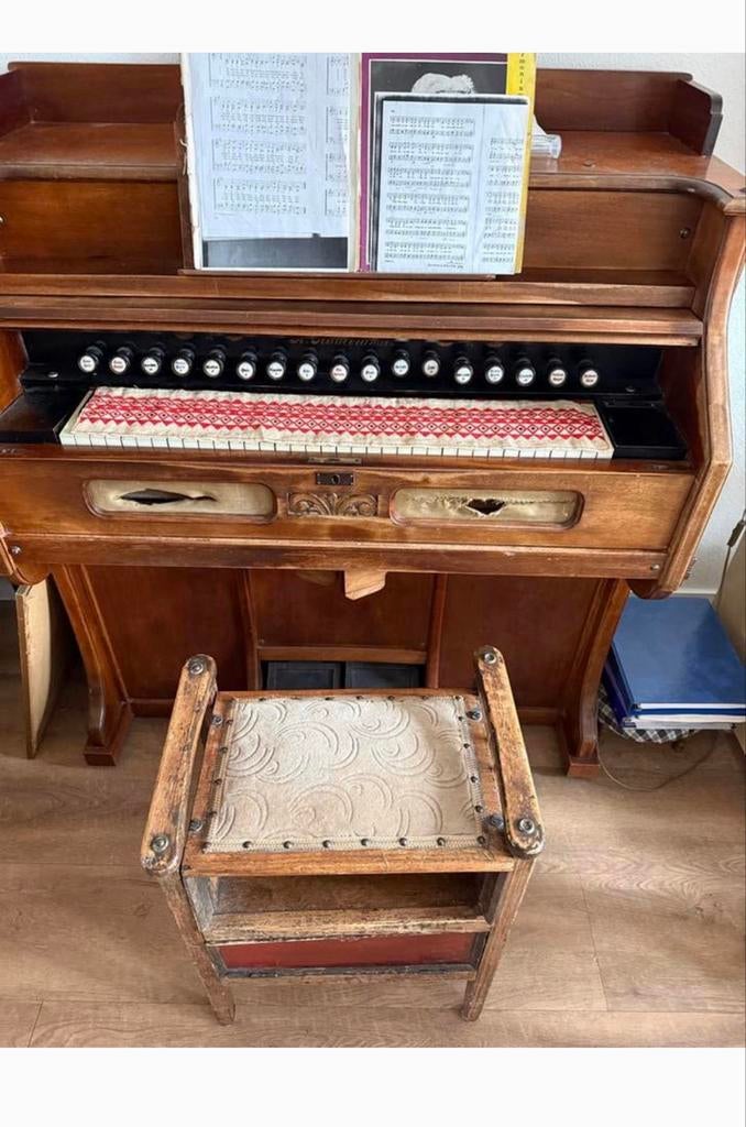 Vintage Harmonium met krukje, Muziek en Instrumenten, Orgels, Ophalen, Gebruikt, 1 klavier, Harmonium