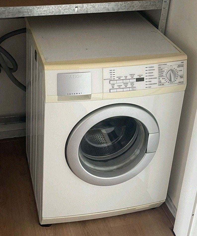 Wasmachine AEG lavamat, Ophalen, Zo goed als nieuw, Voorlader, 85 tot 90 cm